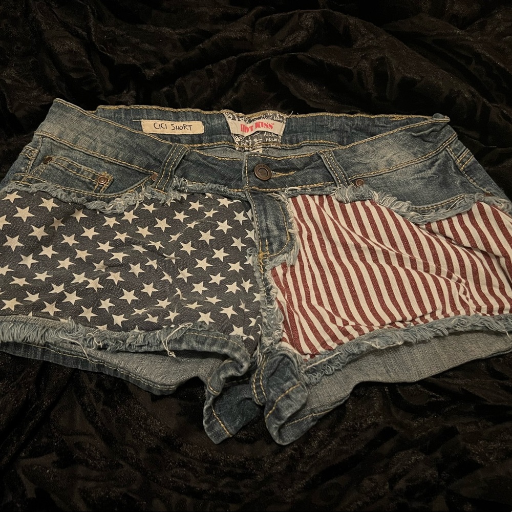 Hot mess (cici short) size 13